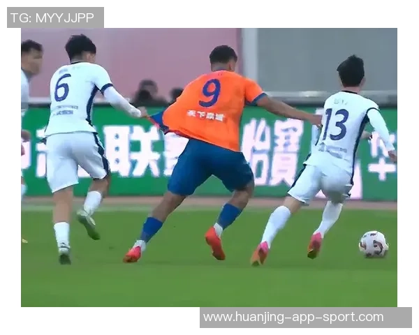 瓦科制造点球机会却被赵博扑出泰山与浙江依然战成平局